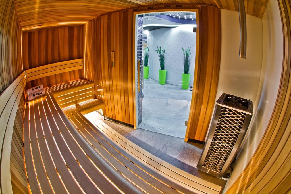 Jasna Sporthotel & Spa Gliwice Bagian luar foto
